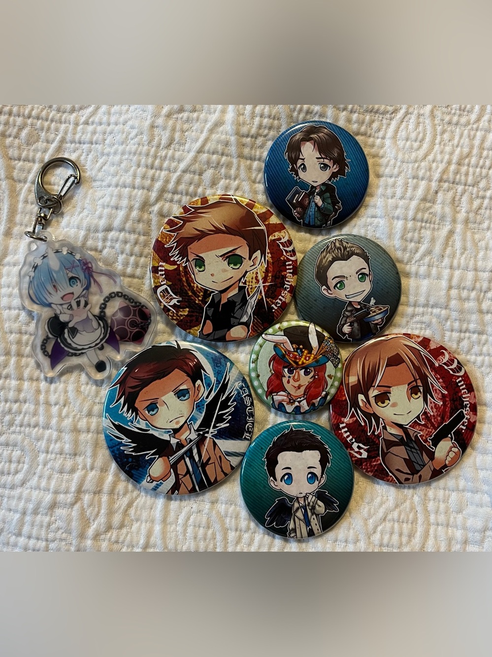 Chibi Anime pin/buttons
REM Anime Key Chain